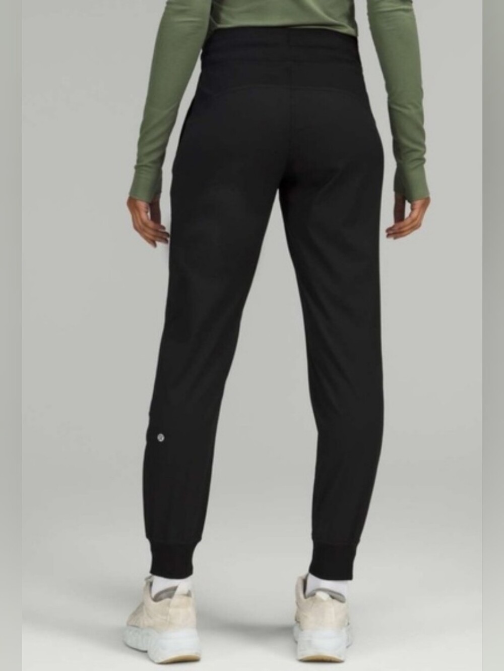 Lululemon Dance Studio Mid-Ruse Joggers Black Size 2.
